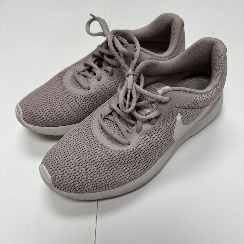 Nike Womens Tanjun 812655-605 Pink Running Shoes Sneakers‎ Size 7.5